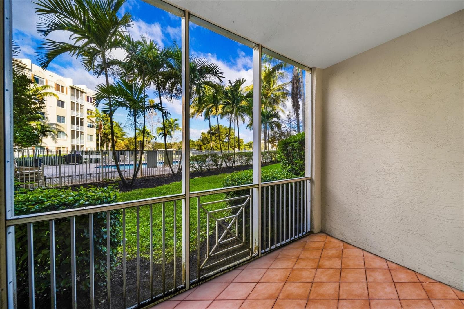 3500 OAKS CLUBHOUSE Drive # 102, Pompano Beach, FL 33069 photo 11