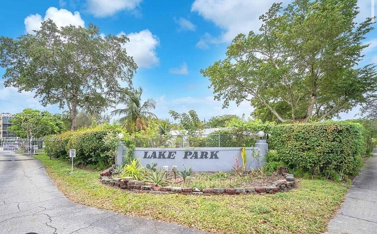 952 NE 199th St # 4K, Miami, FL 33179 photo 10