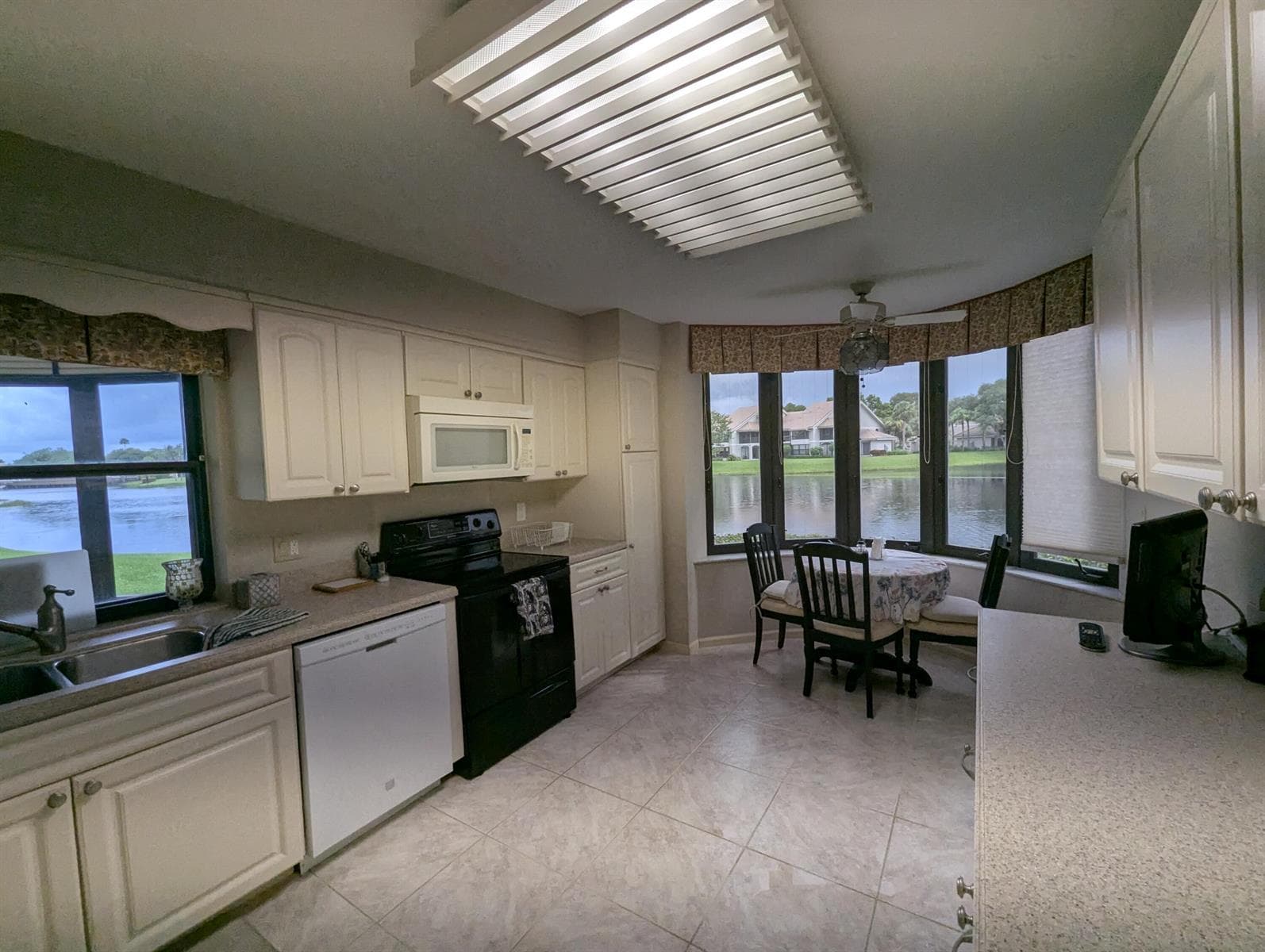 16941 Waterbend Drive # 152, Jupiter, FL 33477 photo 8