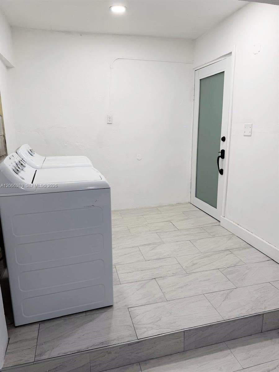 716 SW 11th Ave # B, Homestead, FL 33030 photo 6