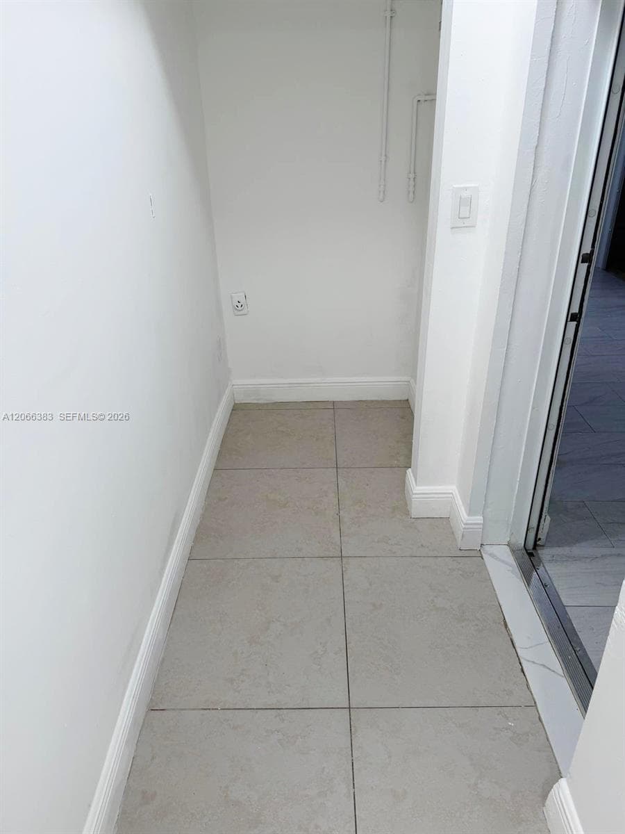 716 SW 11th Ave # B, Homestead, FL 33030 photo 9