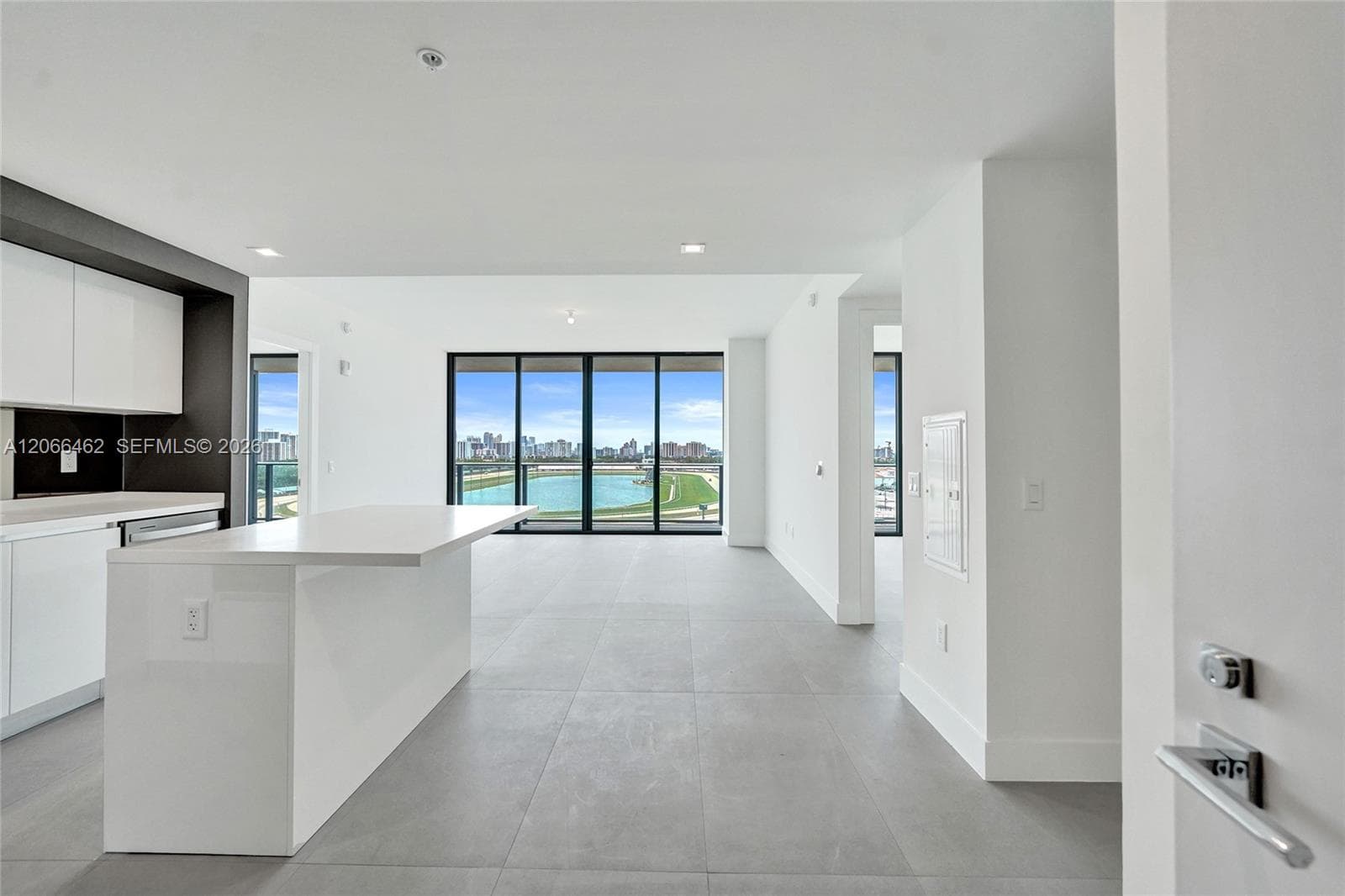 1170 E HALLANDALE BEACH BOULEVARD # 1111, Hallandale Beach, FL 33009 photo 6
