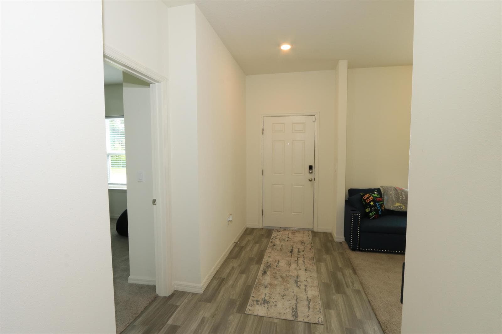 592 SW DAUPHIN Avenue, Port St. Lucie, FL 34953 photo 12