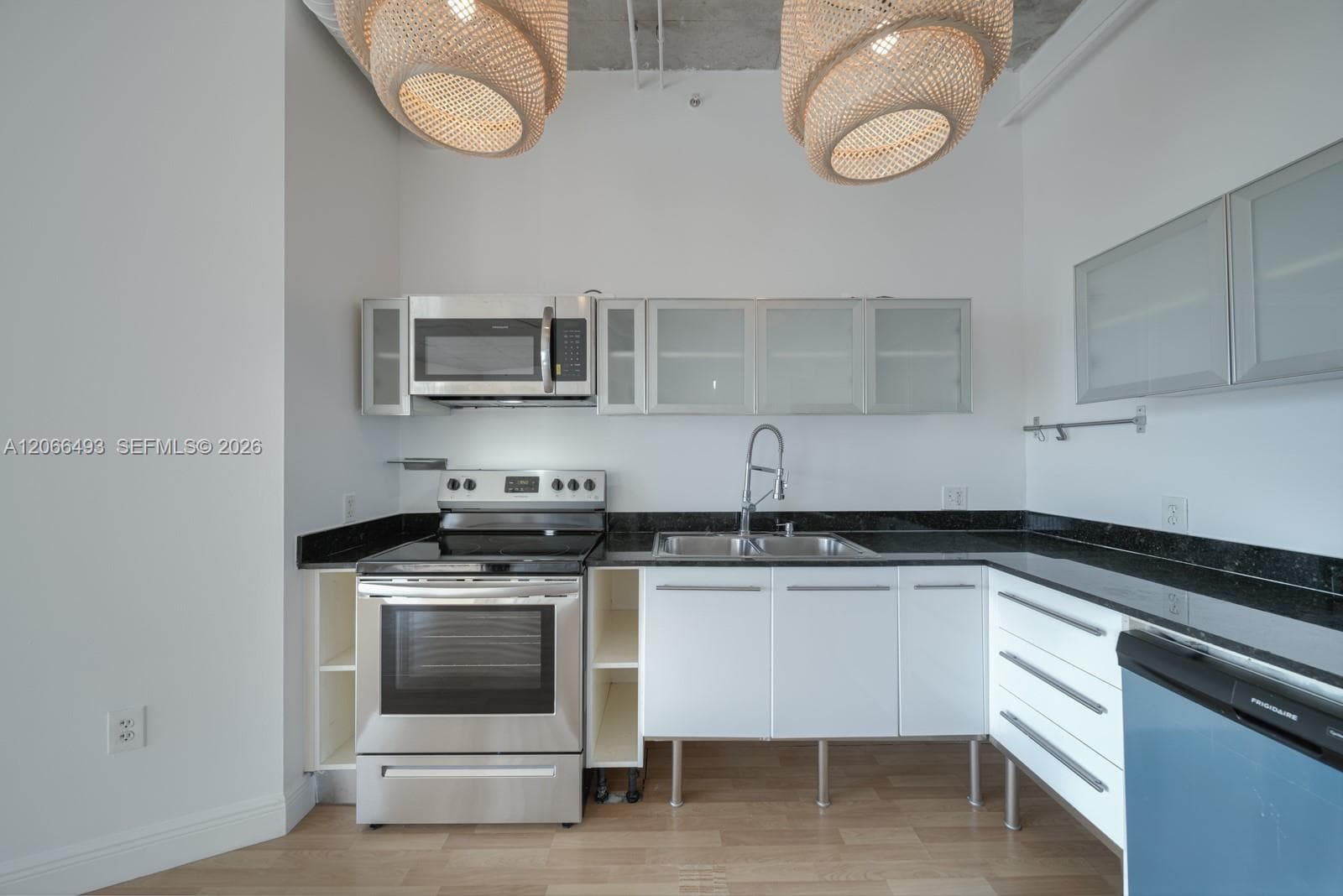 10 SW South River Dr # 1406, Miami, FL 33130 photo 7