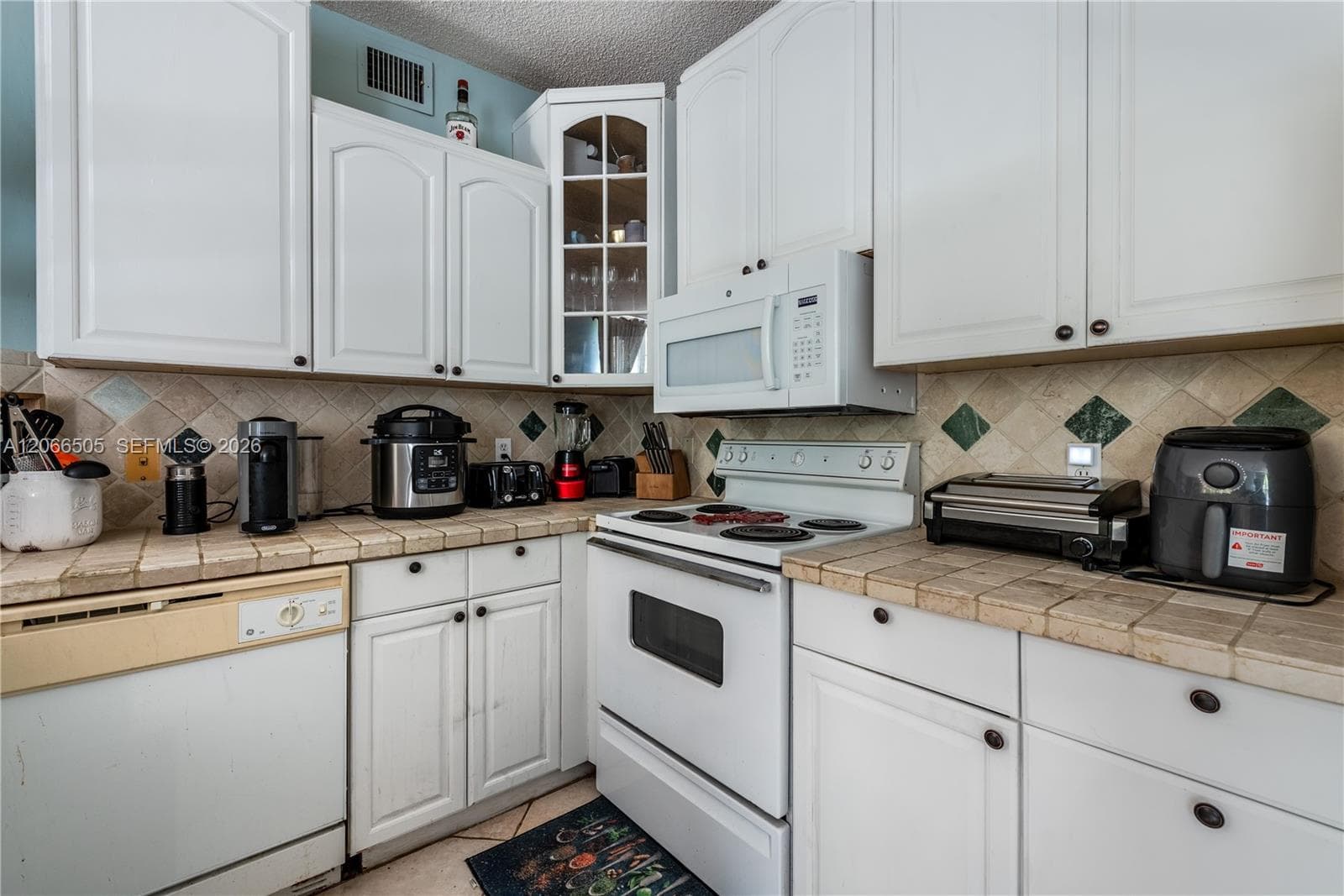 19601 E Country Club Dr # 7104, Aventura, FL 33180 photo 13