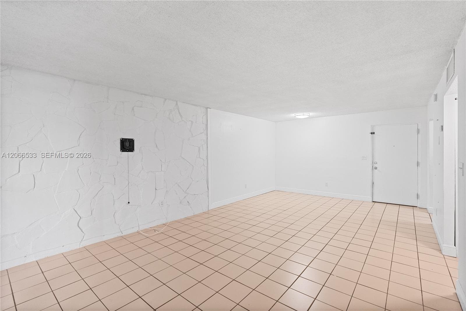 8501 NW 8th St # 106, Miami, FL 33126 photo 11