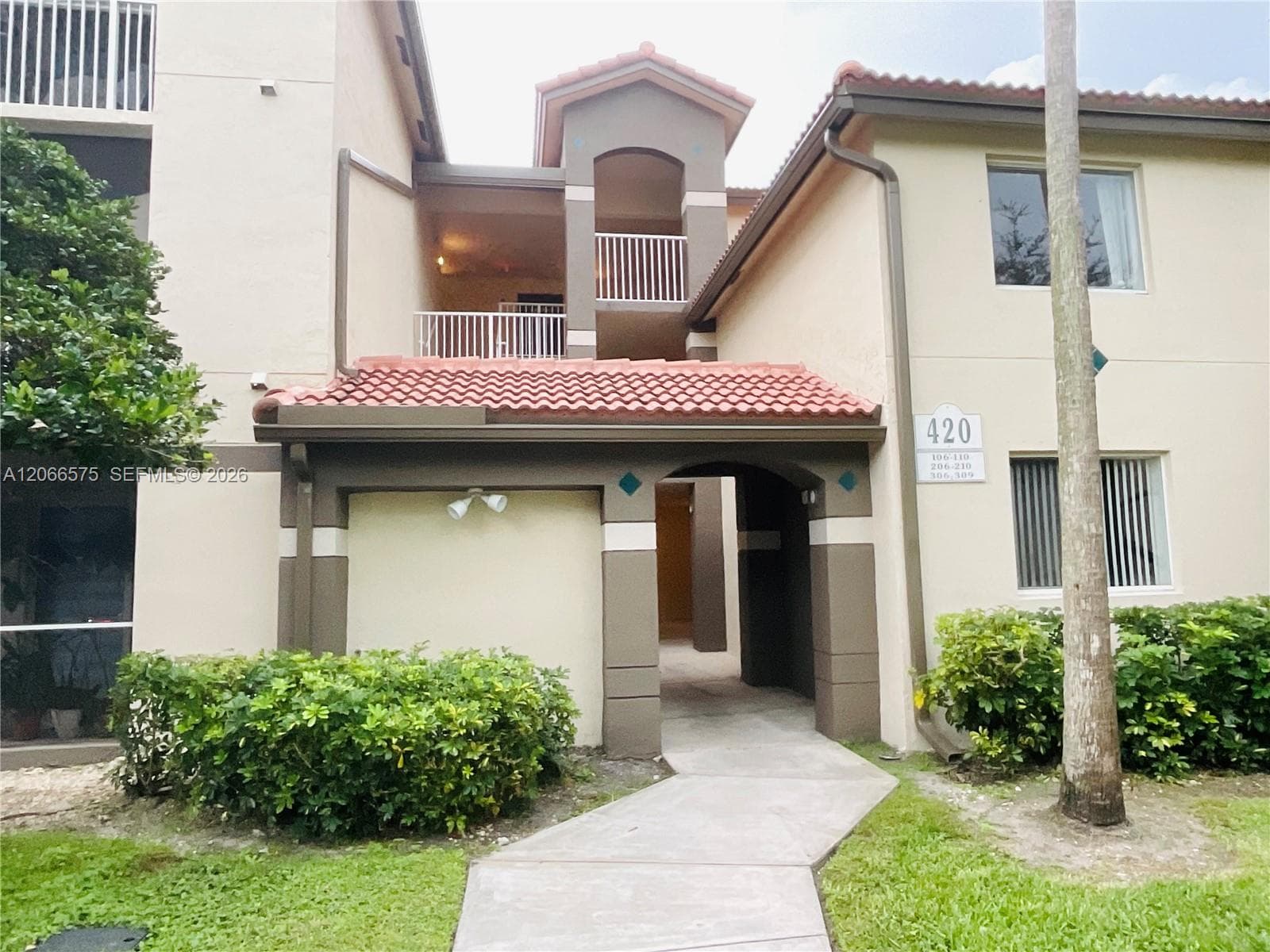420 south Park road # 108, Hollywood, FL 33021 photo 2