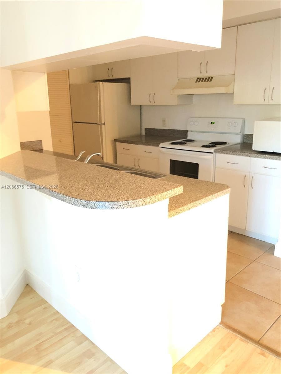 420 south Park road # 108, Hollywood, FL 33021 photo 8