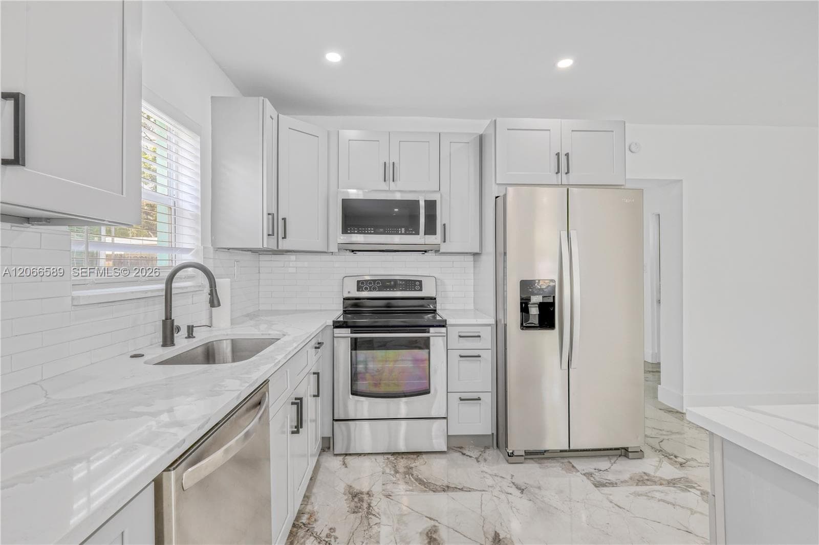 809 SW 17th St # 1, Fort Lauderdale, FL 33315 photo 9