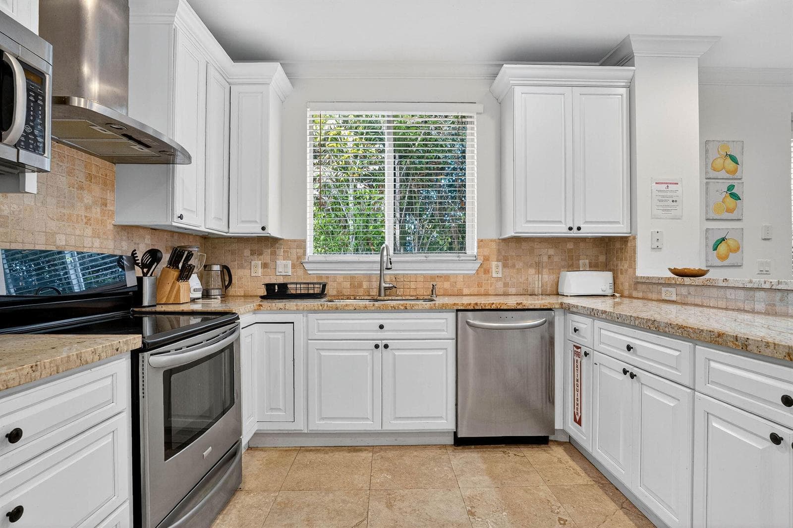 1705 NE 11th Street, Fort Lauderdale, FL 33304 photo 5