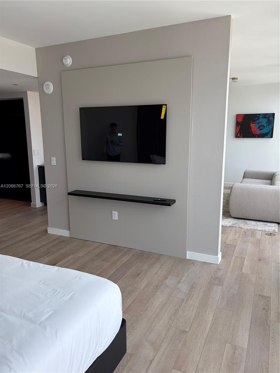 20 NE 11 Street # 1701, Miami, FL 33132 photo 10