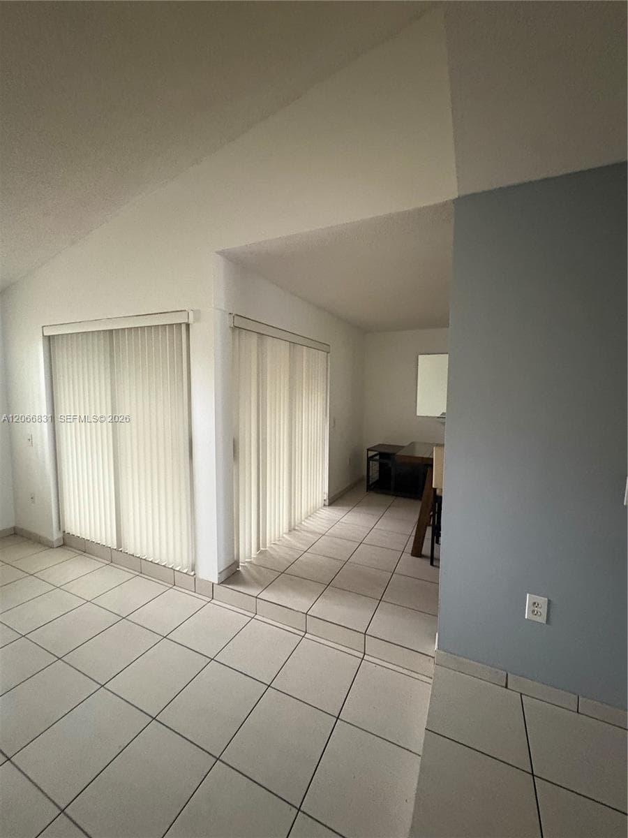17919 NW 66th Ct, Hialeah, FL 33015 photo 10