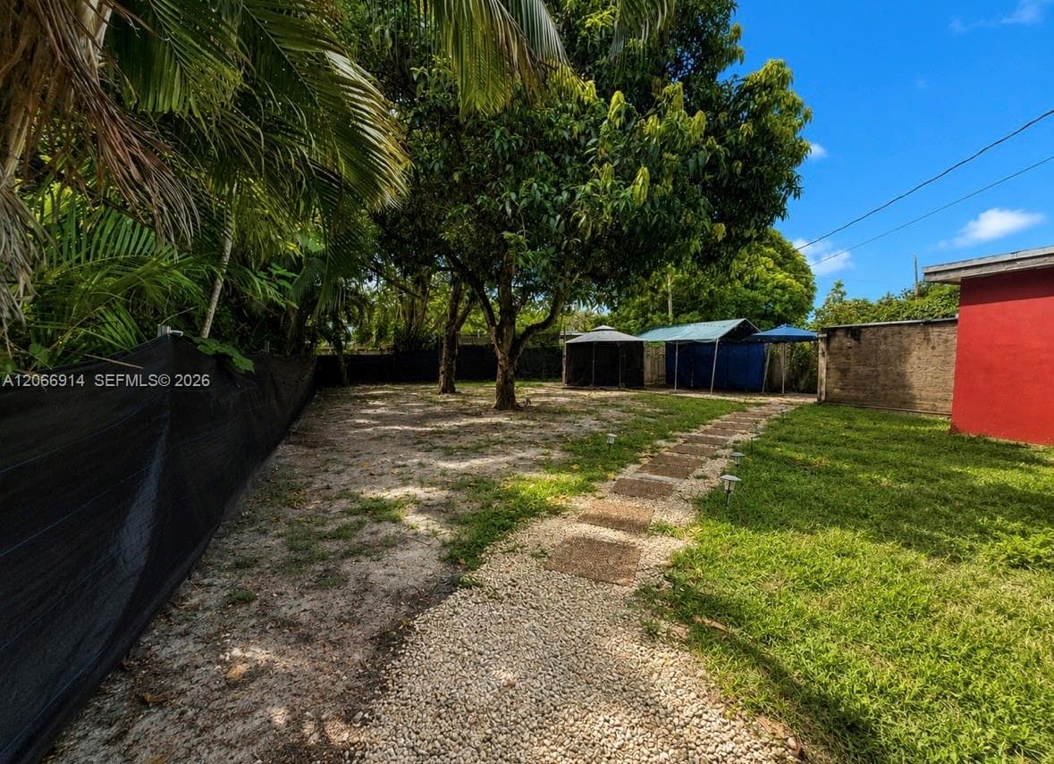 1650 NW 123rd St, North Miami, FL 33167 photo 10