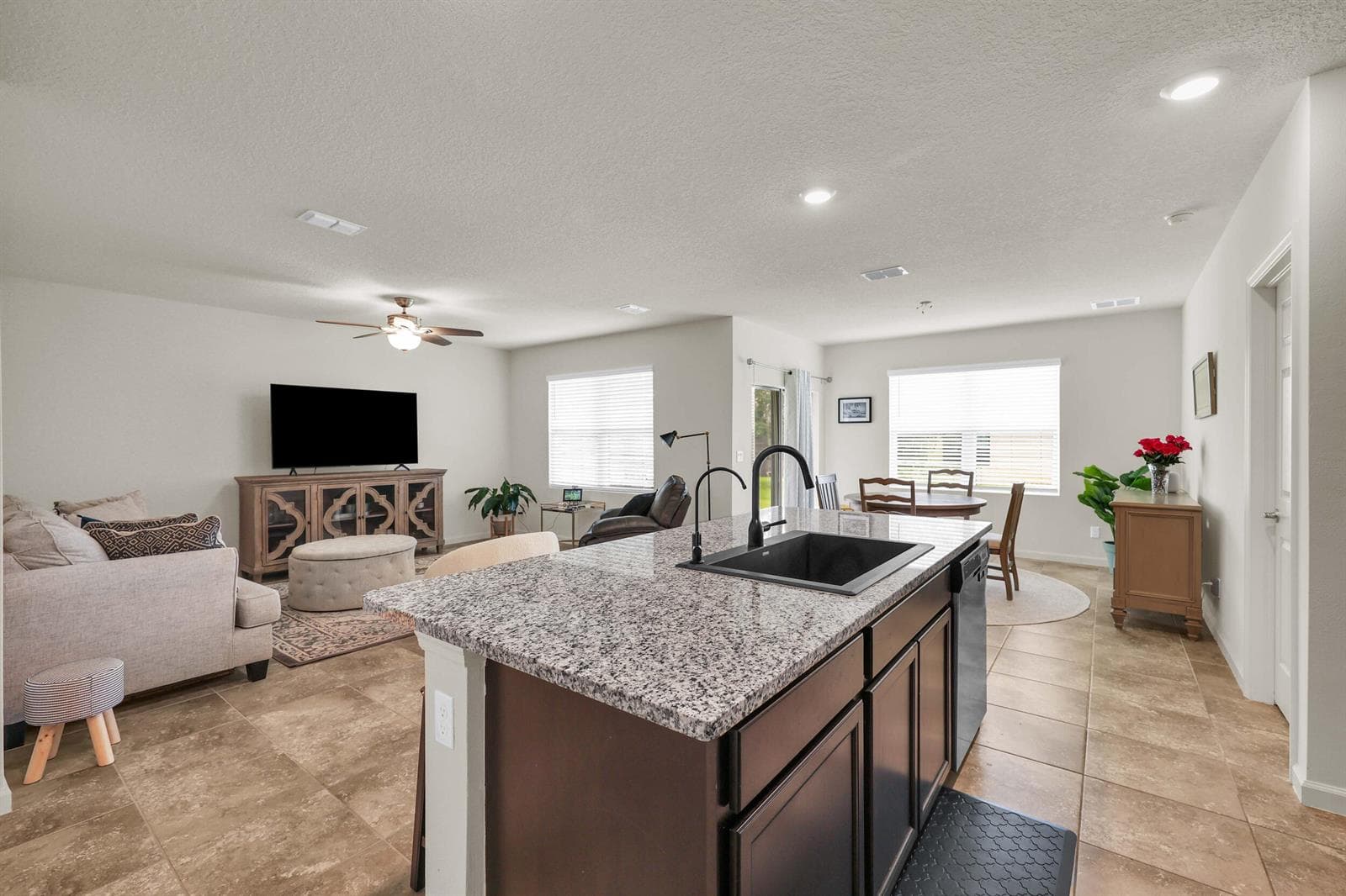 6379 NW NORTHWOOD Loop, Port St. Lucie, FL 34983 photo 6