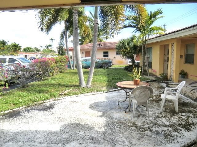 2724 NE 32nd St # 1, Fort Lauderdale, FL 33306 photo 9