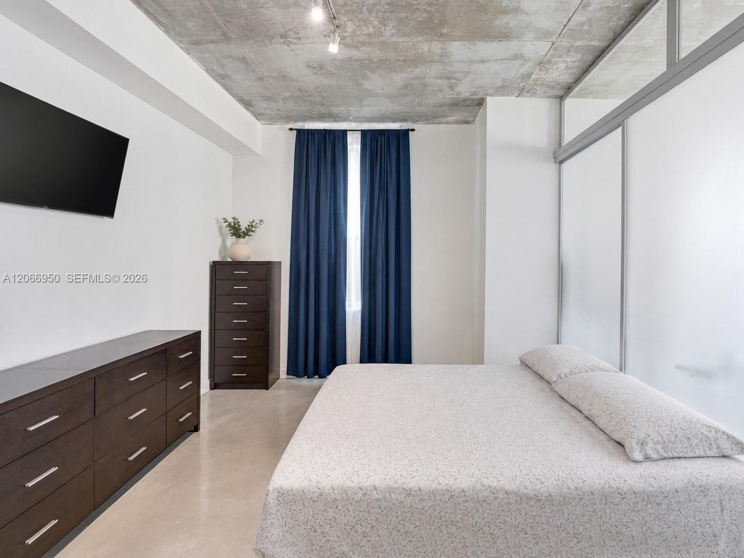 234 NE 3rd St # 1007, Miami, FL 33132 photo 9