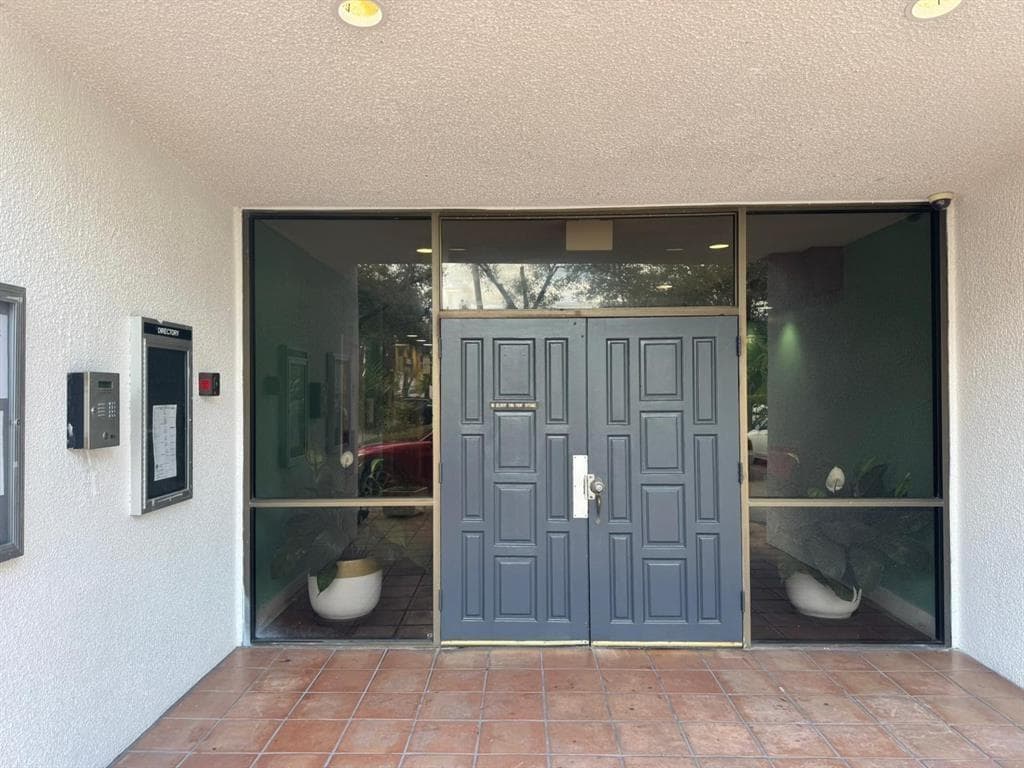 3301 SPANISH MOSS Terrace # 610, Lauderhill, FL 33319 photo 2