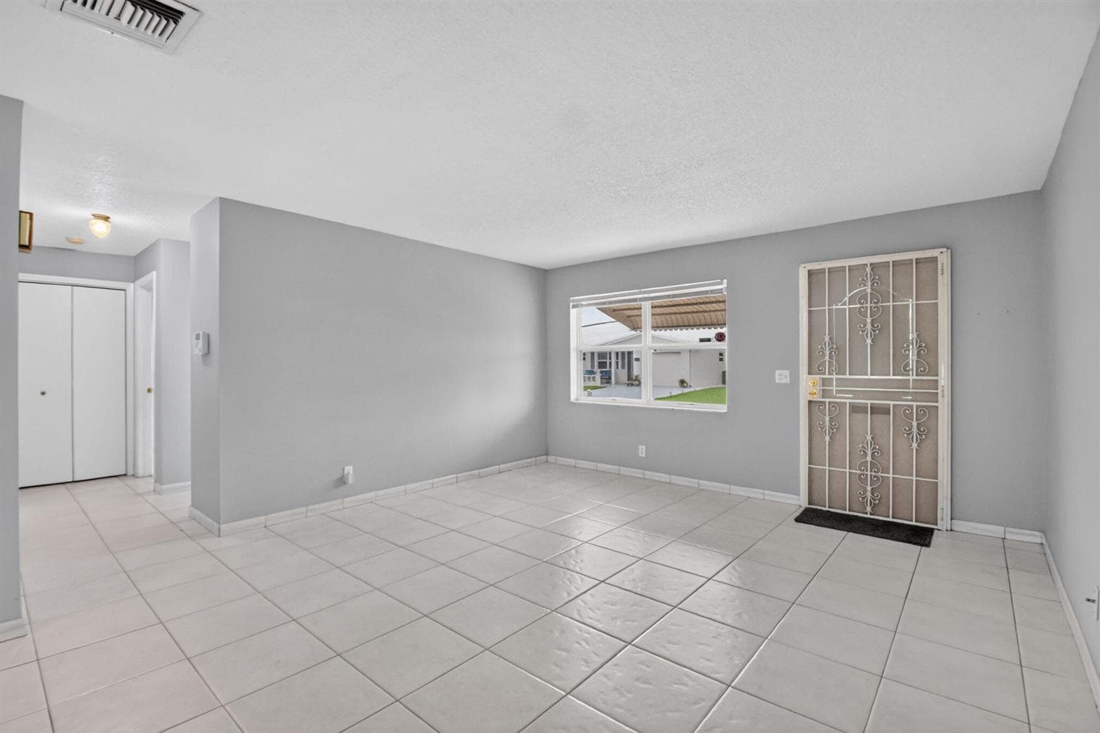 2091 SW 13th Terrace SW, Boynton Beach, FL 33426 photo 7