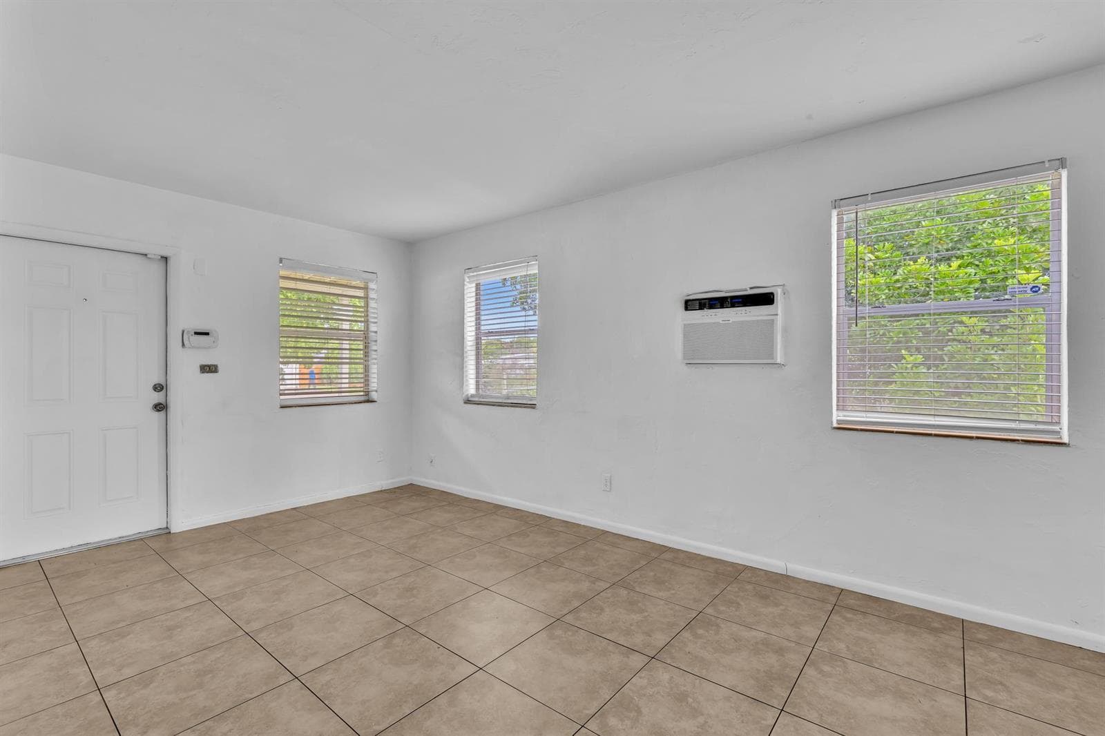 4936 NE 14TH Avenue, Pompano Beach, FL 33064 photo 11