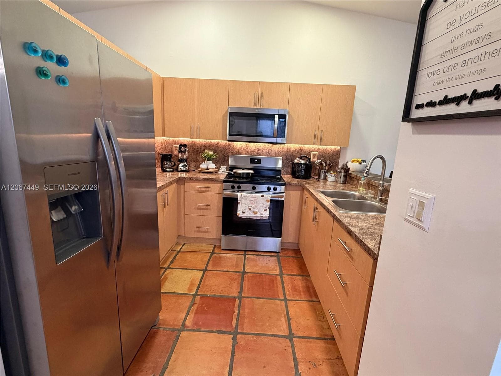 6641 NW 174th Ter, Hialeah, FL 33015 photo 11