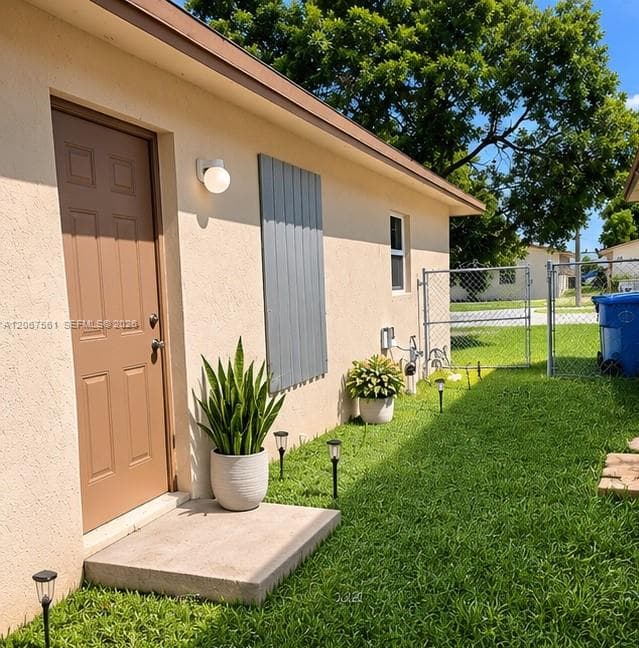 221 NE 35th St, Oakland Park, FL 33334 photo 13