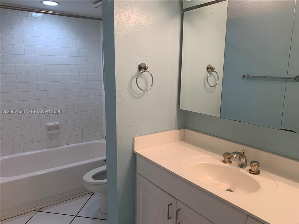 2700 Riverside Dr # 108-B, Coral Springs, FL 33065 photo 7