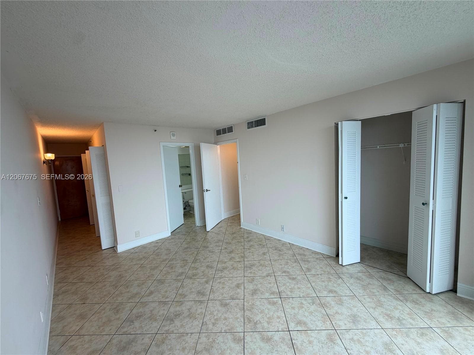 7601 E Treasure Dr # 2007, North Bay Village, FL 33141 photo 10