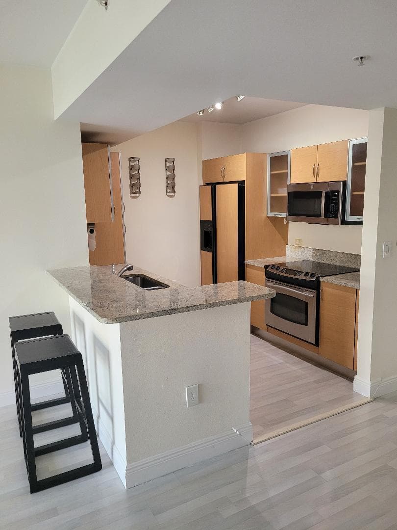 2775 NE 187th Street # 325, Miami, FL 33180 photo 7
