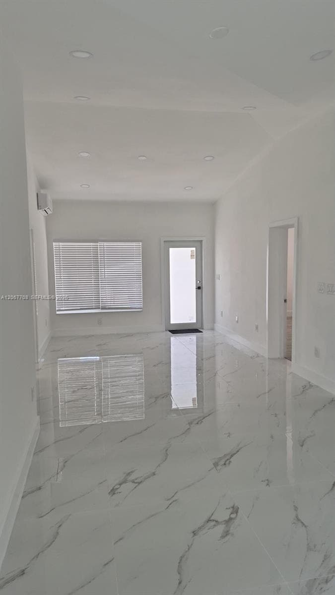 111 NE 45th St, Oakland Park, FL 33334 photo 9