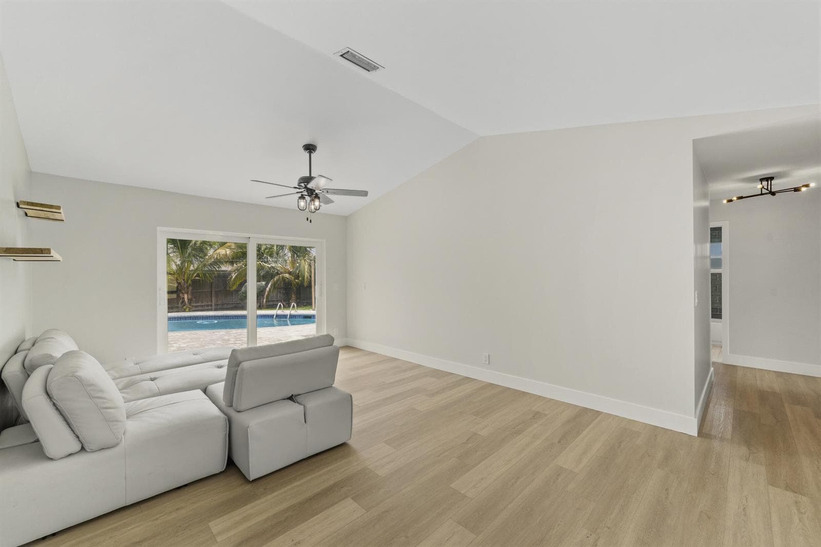 1127 NW 9th Street, Boynton Beach, FL 33426 photo 7