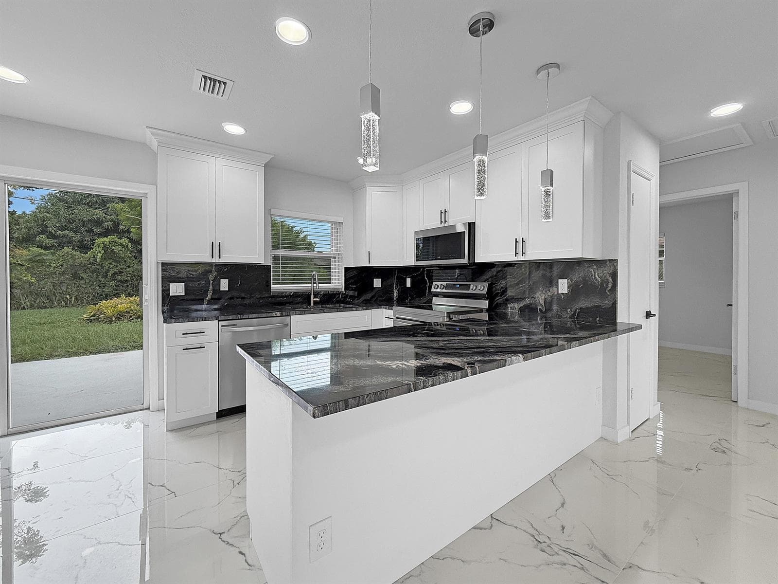 2030 NE 1st Lane, Boynton Beach, FL 33435 photo 9