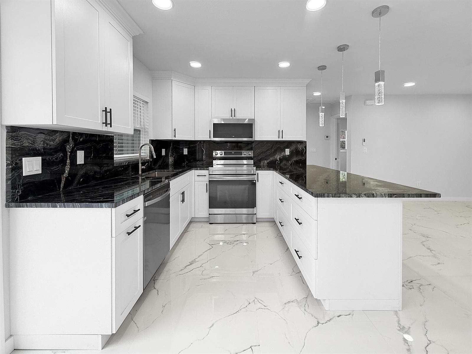 2030 NE 1st Lane, Boynton Beach, FL 33435 photo 10