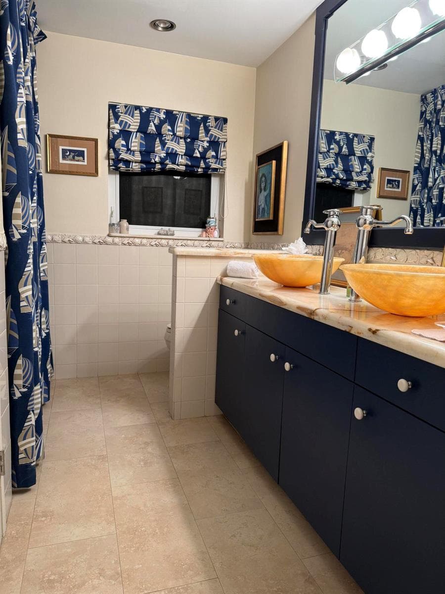 716 Middle River Drive, Fort Lauderdale, FL 33304 photo 13
