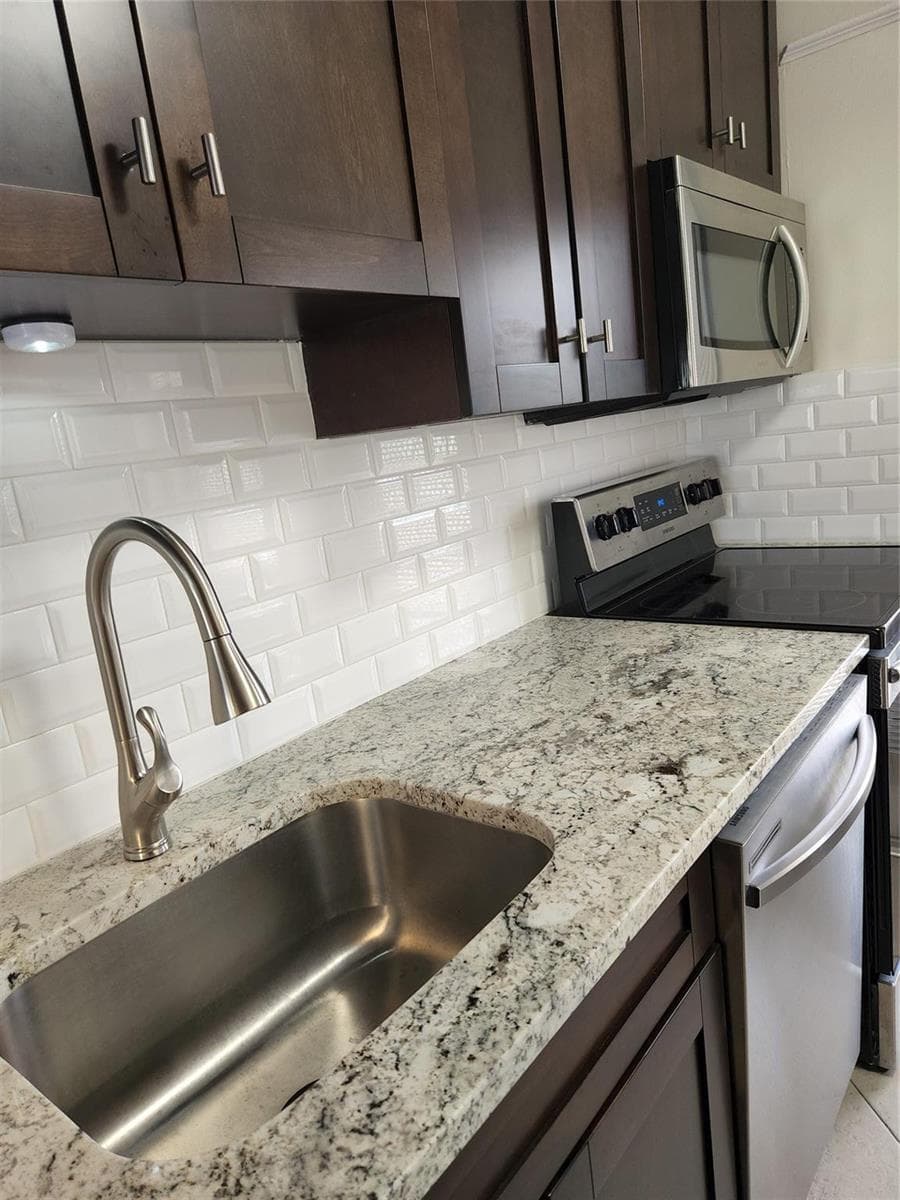 4700 WASHINGTON Street # 308, Hollywood, FL 33021 photo 6