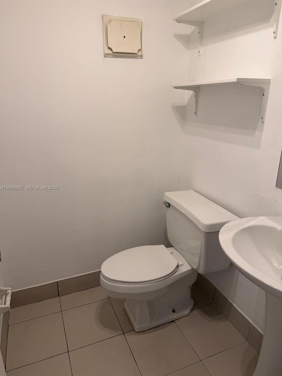 30 NW 87th Ave # C223, Miami, FL 33172 photo 9