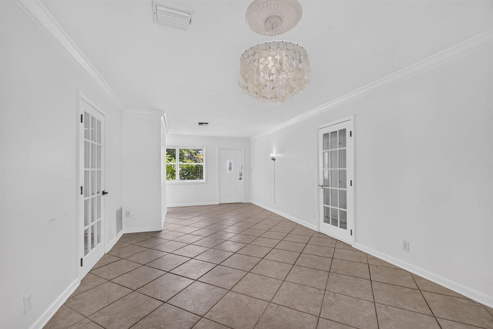813 Date Palm Drive, Lake Park, FL 33403 photo 13