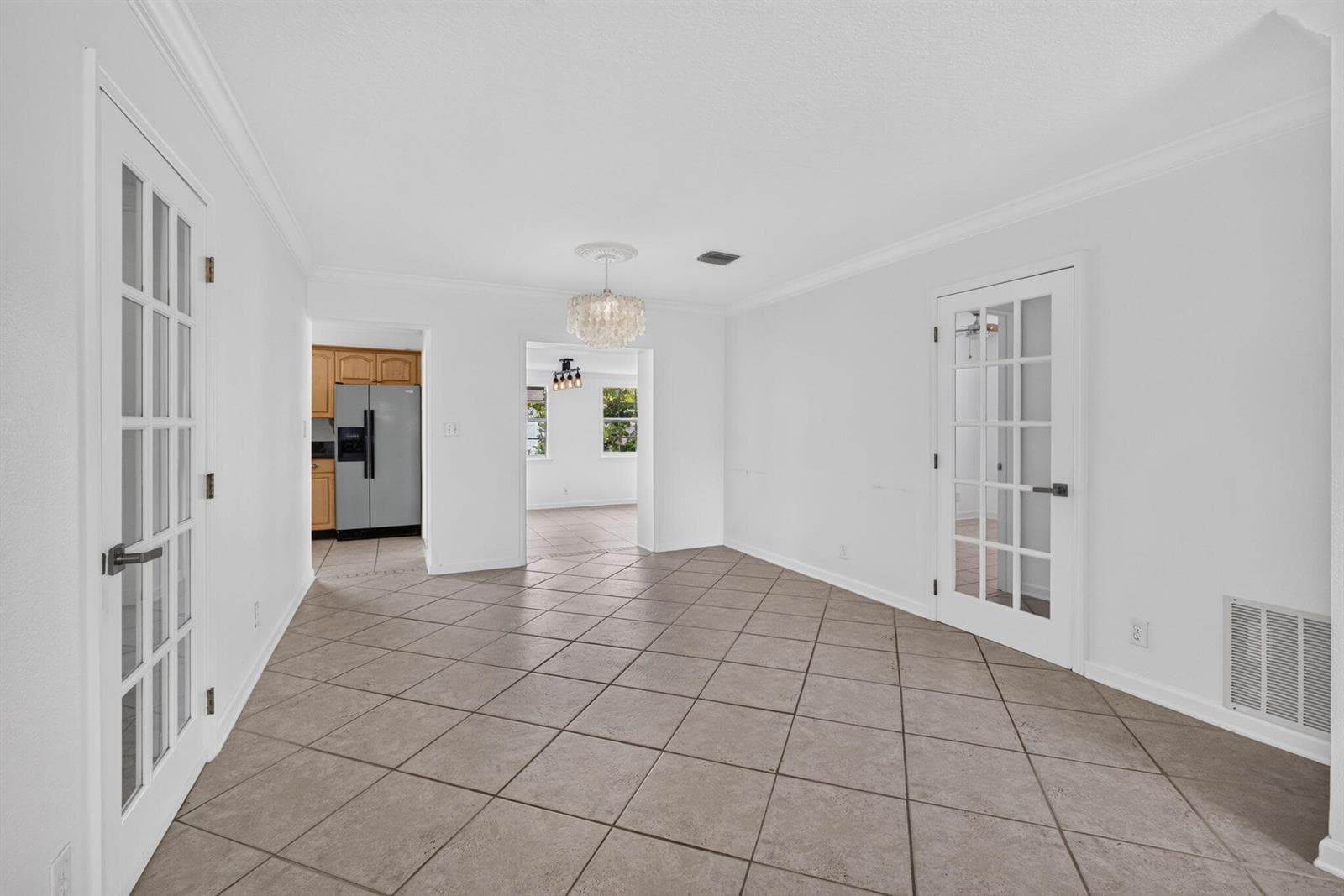 813 Date Palm Drive, Lake Park, FL 33403 photo 11