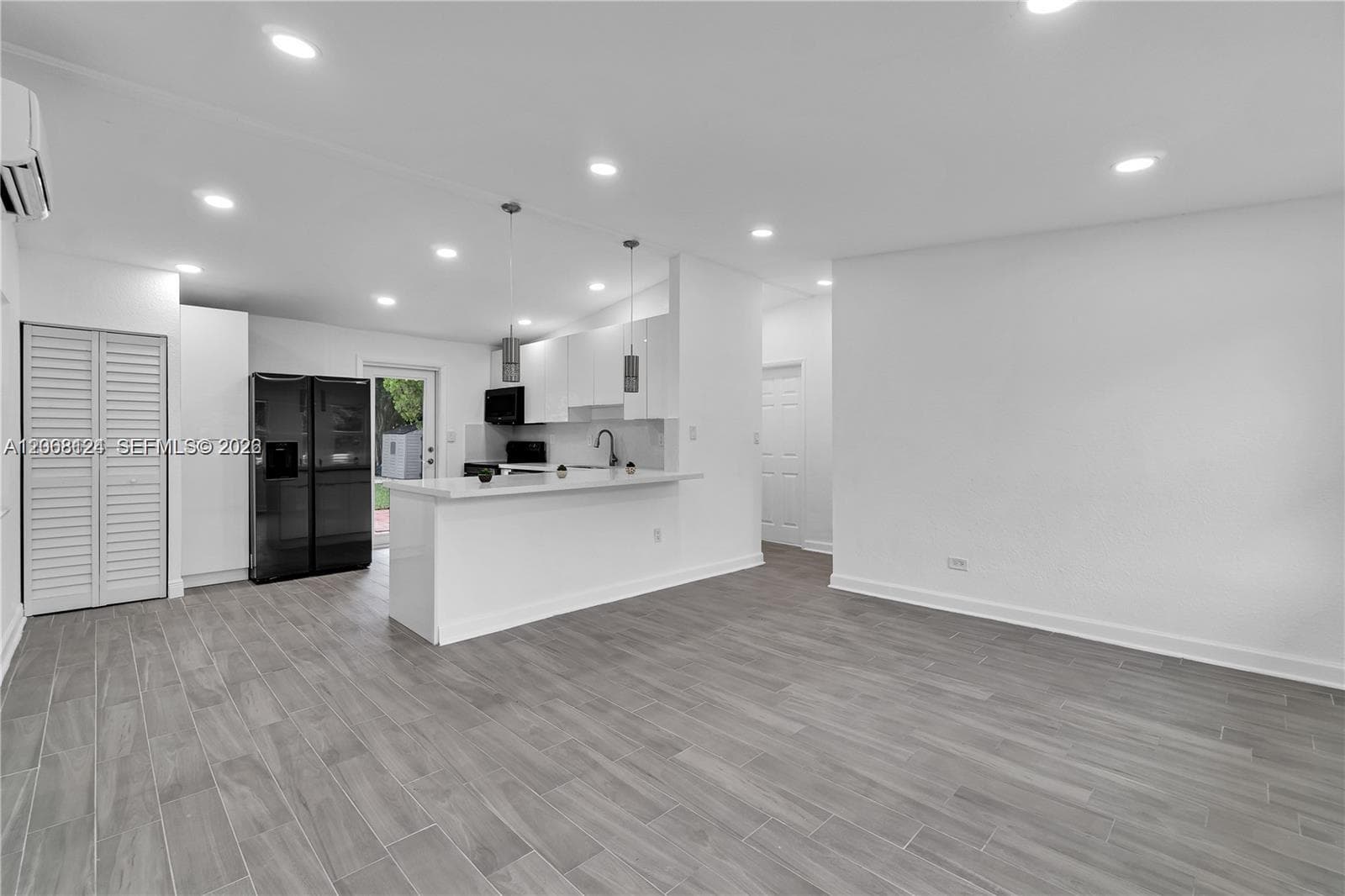 1175 NW 133rd St, North Miami, FL 33168 photo 2