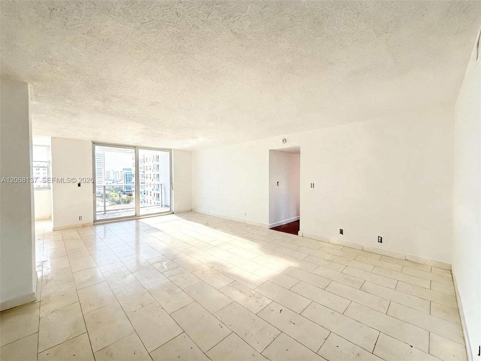 1904 S Ocean Dr # 1206, Hallandale Beach, FL 33009 photo 4