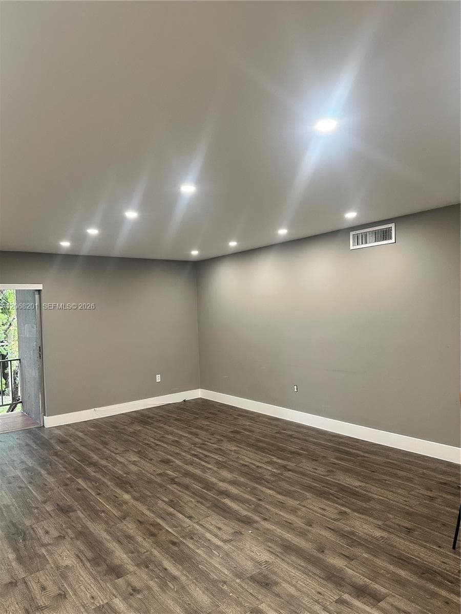 9449 SW 76th St # T5, Miami, FL 33173 photo 9