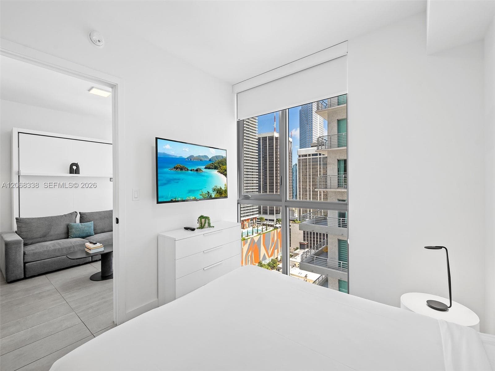 227 NE 2nd St # 2501, Miami, FL 33132 photo 12