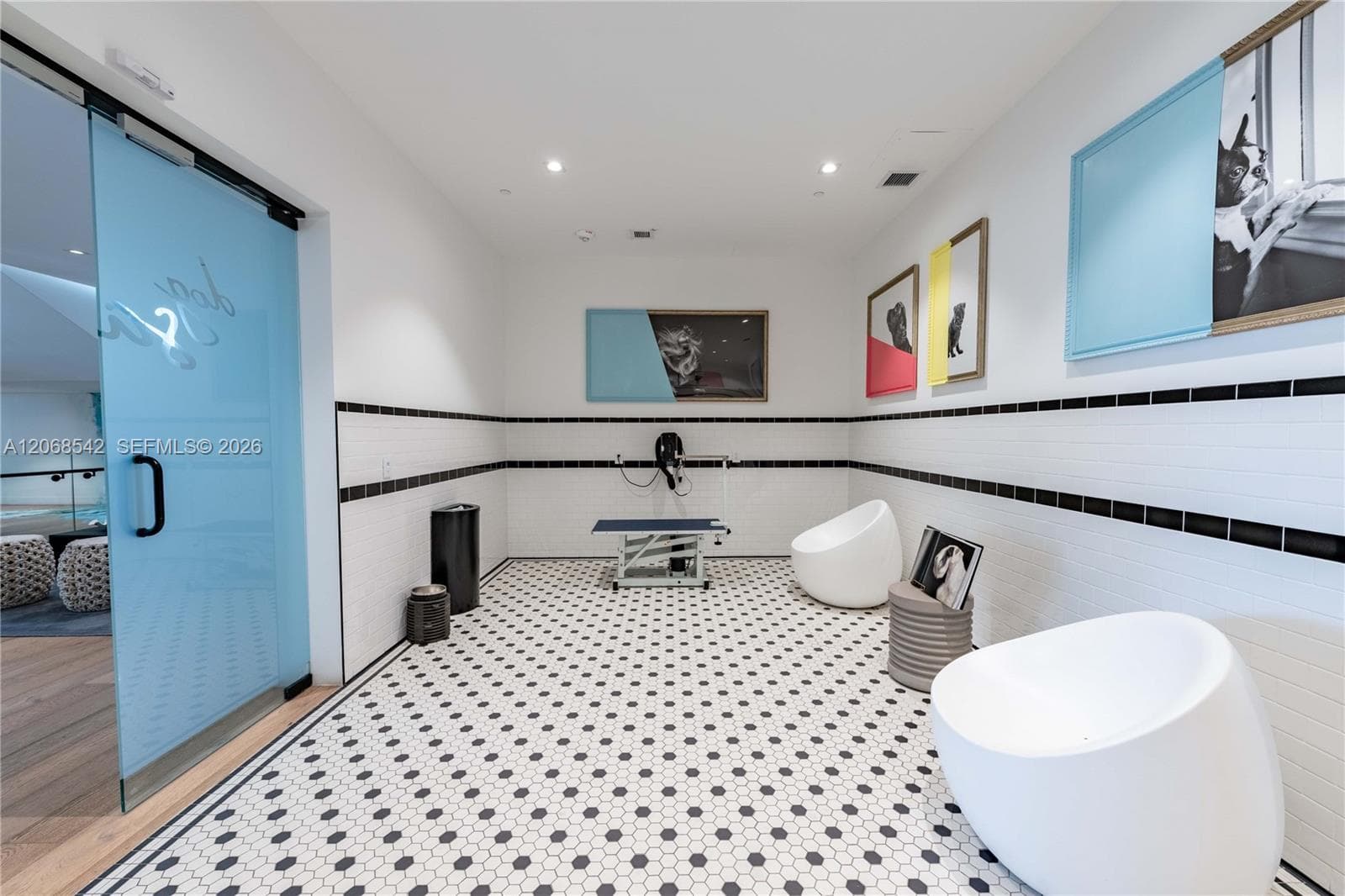 650 NE 2nd Ave # 4305, Miami, FL 33132 photo 12
