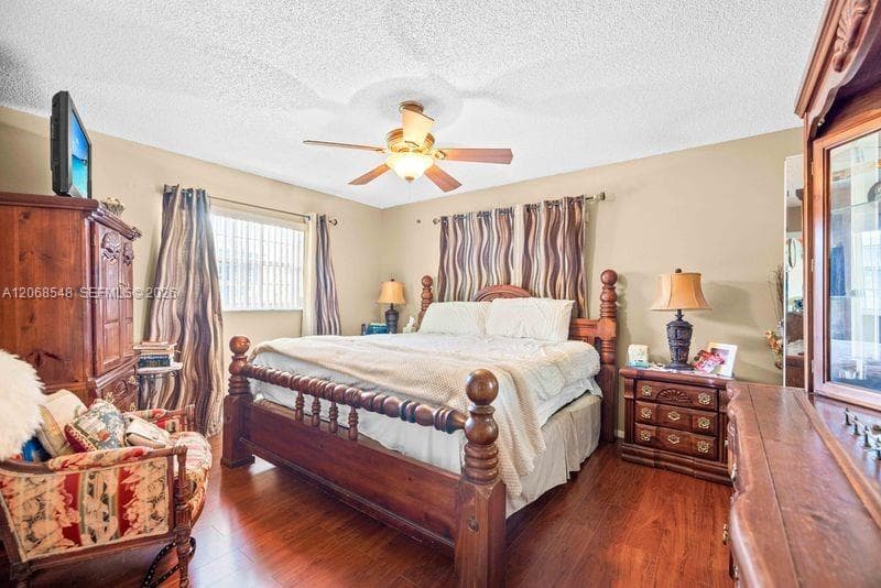 2160 NW 91st Ter, Pembroke Pines, FL 33024 photo 9