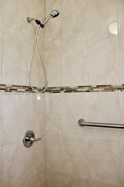 2728 W 74th St # 2728, Hialeah, FL 33016 photo 12