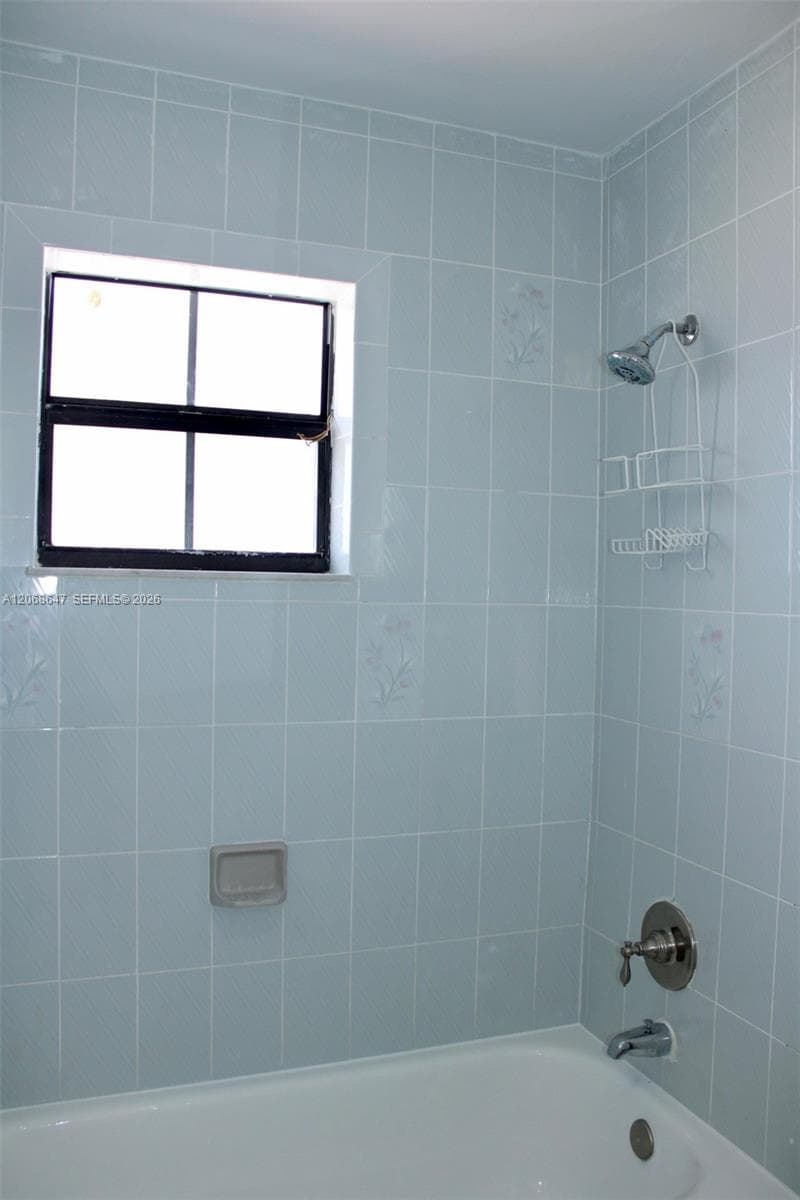 2728 W 74th St # 2728, Hialeah, FL 33016 photo 7