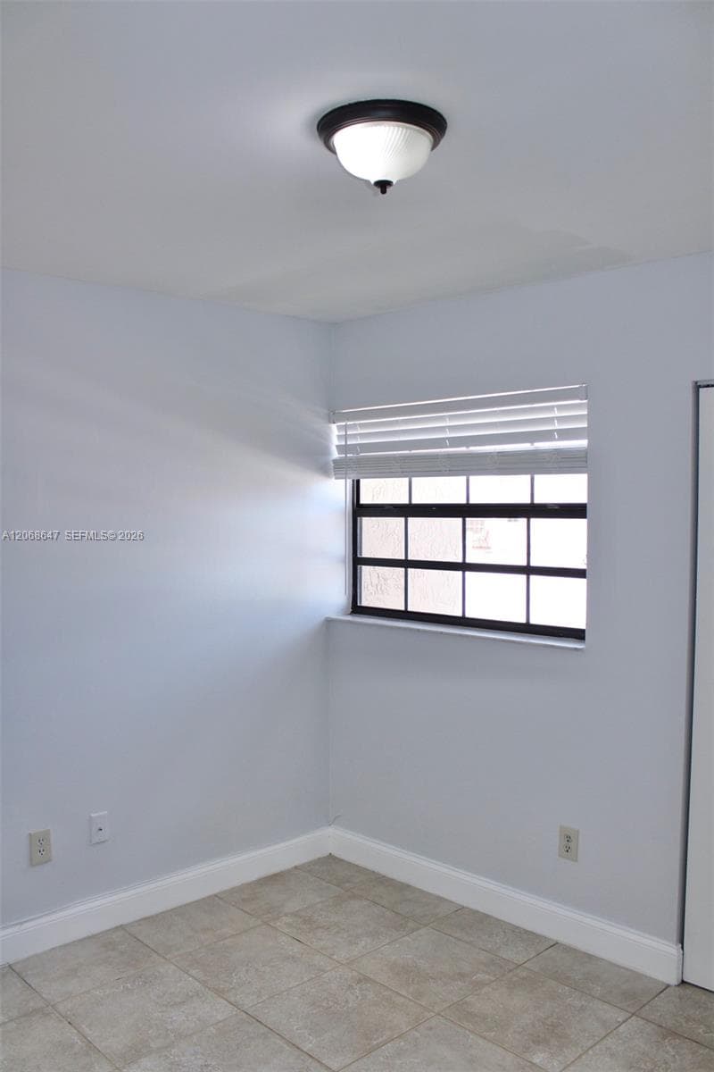 2728 W 74th St # 2728, Hialeah, FL 33016 photo 5