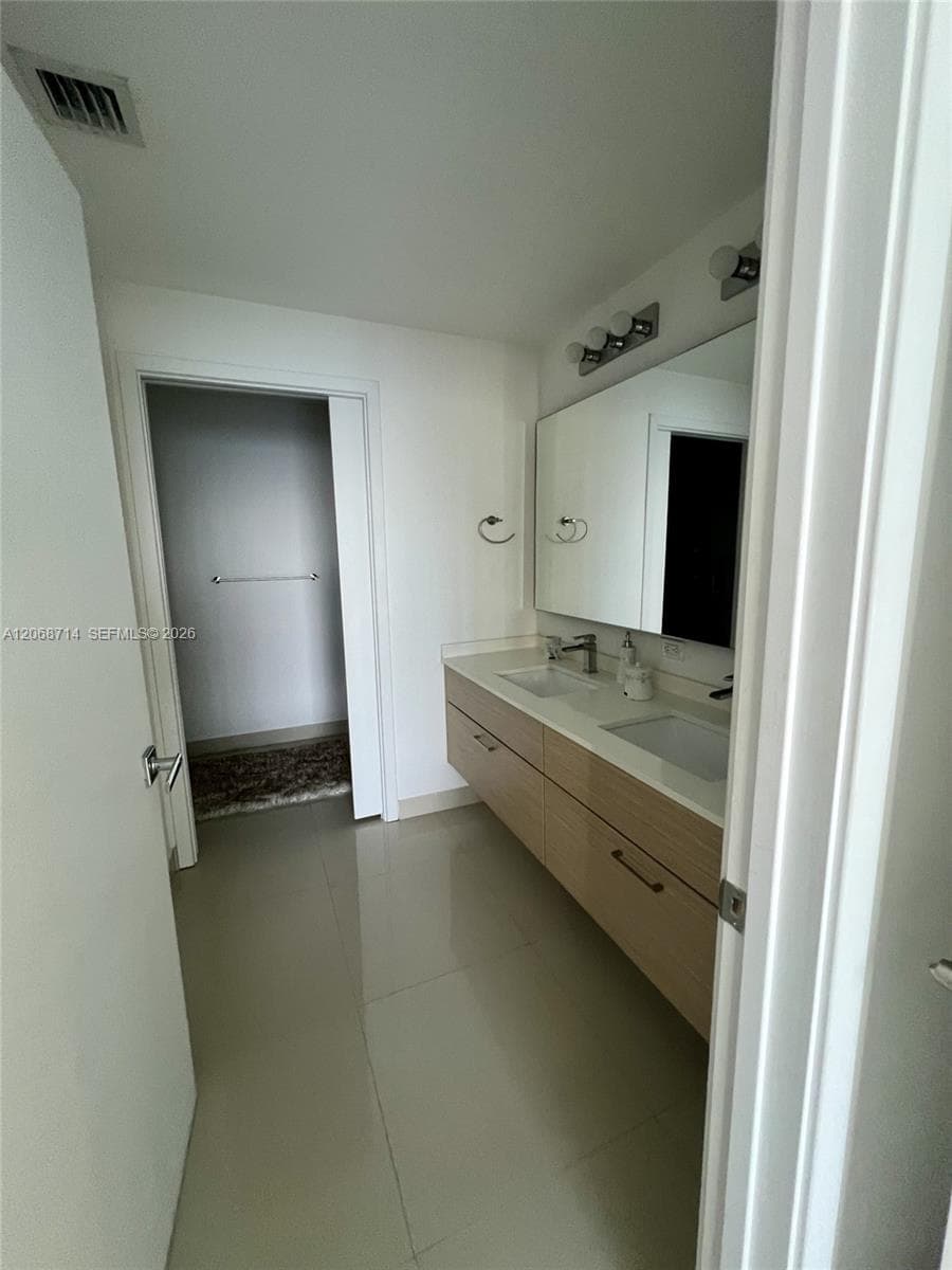 600 NE 27th St # 1604, Miami, FL 33137 photo 12