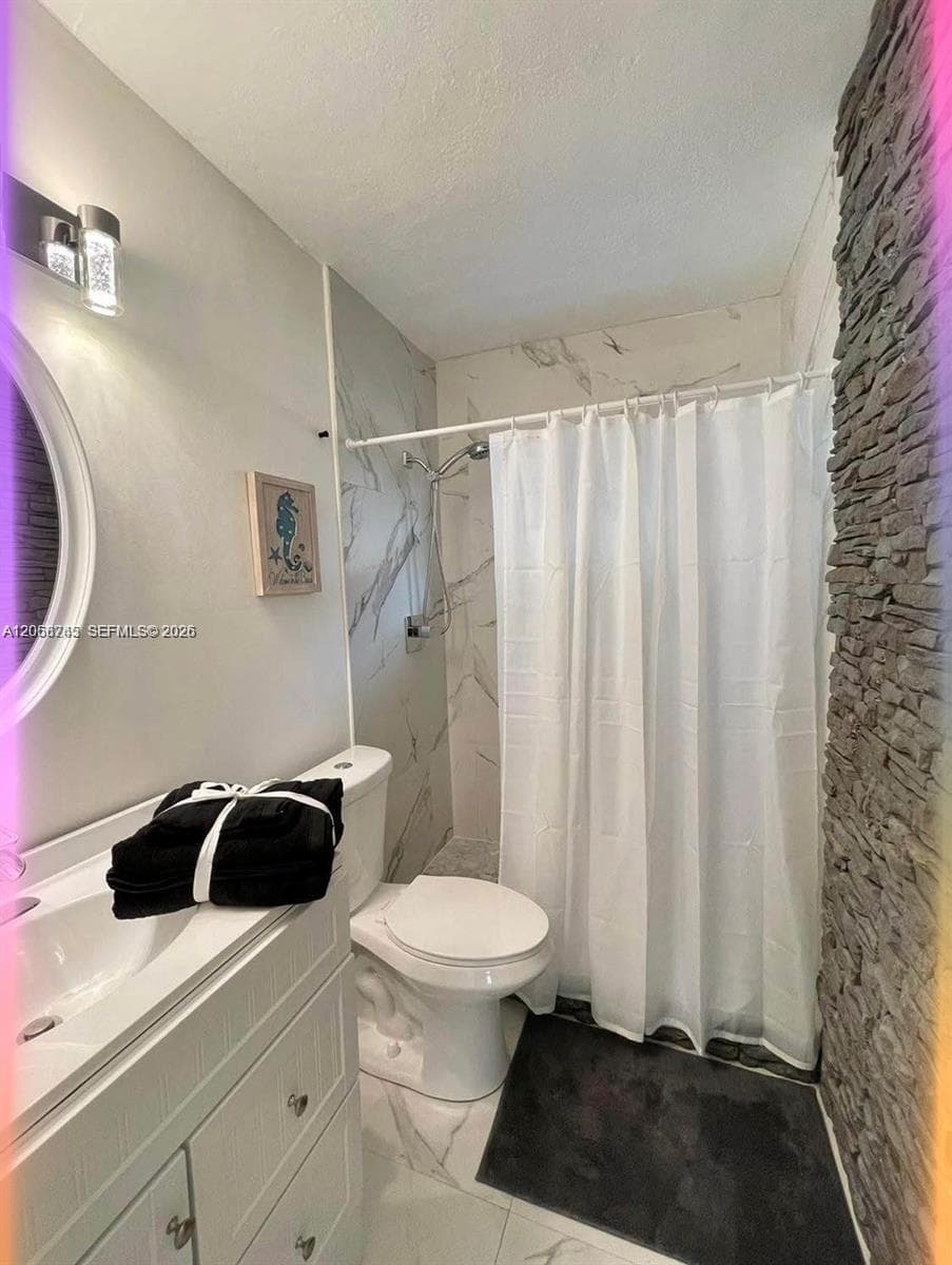 1097 E 1st Ave, Hialeah, FL 33010 photo 8