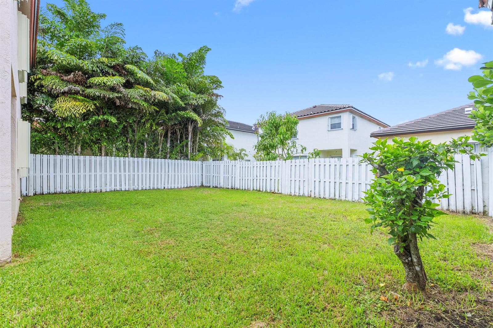 19250 NW 12TH Manor, Pembroke Pines, FL 33029 photo 10