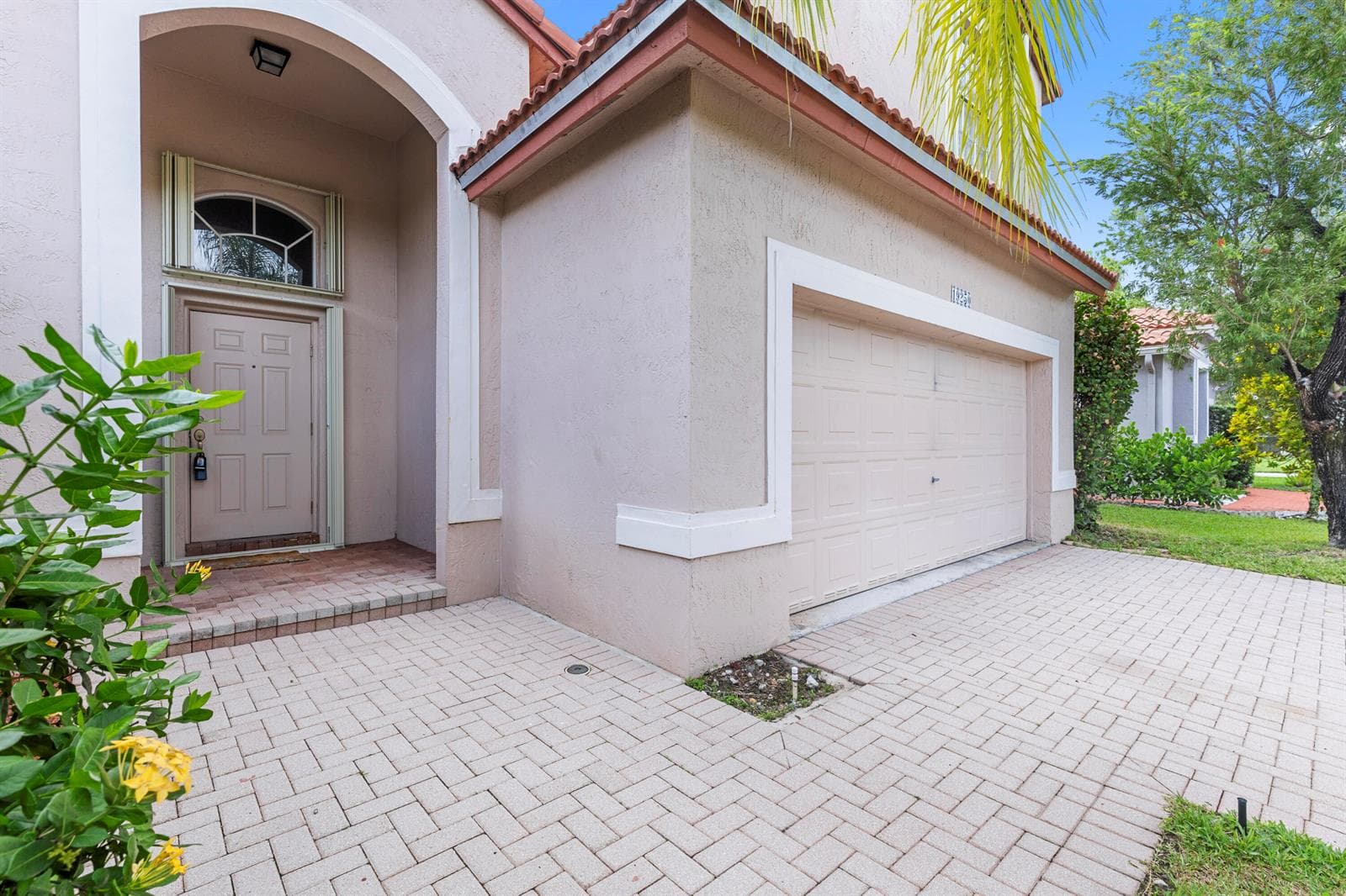 19250 NW 12TH Manor, Pembroke Pines, FL 33029 photo 4